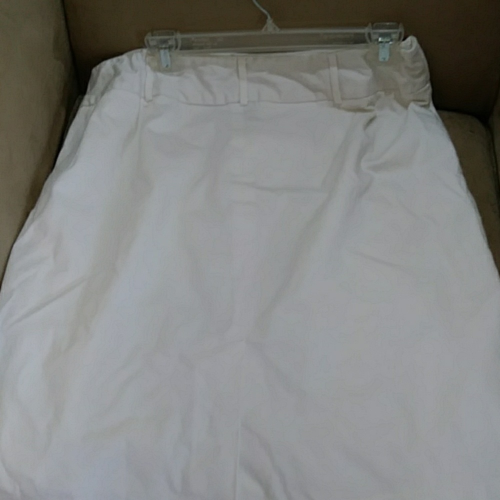 White mid length skirt - Picture 3 of 4